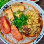 Cách nấu bún riêu cua đồng thơm ngon, ngọt nước dễ làm tại nhà